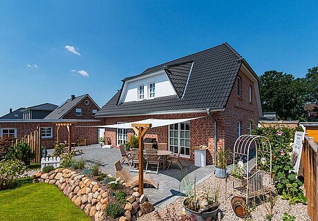 ECO System HAUS – Friesenhaus mit Garten und Terrasse